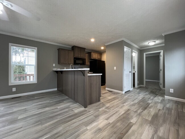 Foto del edificio - 147 W Sourwood Dr