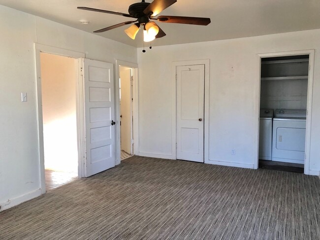 Building Photo - Pre-Leasing - 1 bed 1 bath Near Texas Tech!