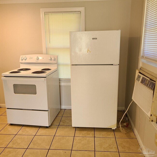 Foto del edificio - 3206 W Gadsden St