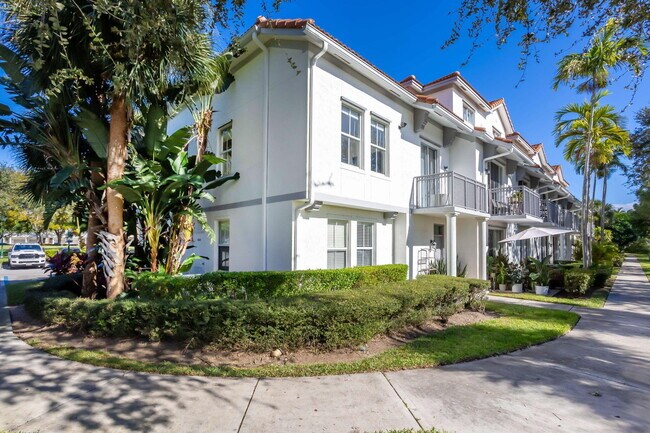 Foto del edificio - 2044 Alta Meadows Ln