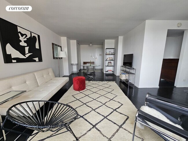 Foto del edificio - 135 Ocean Pkwy