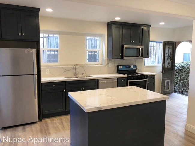 Building Photo - 1018 S Crescent Heights Blvd