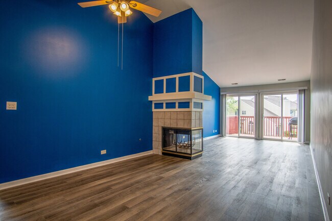Building Photo - 454 Canterbury Dr