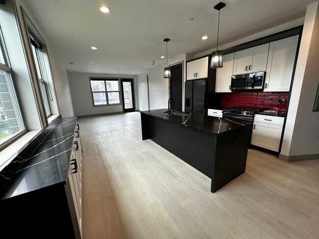 Foto del edificio - 4054 S Indiana Ave