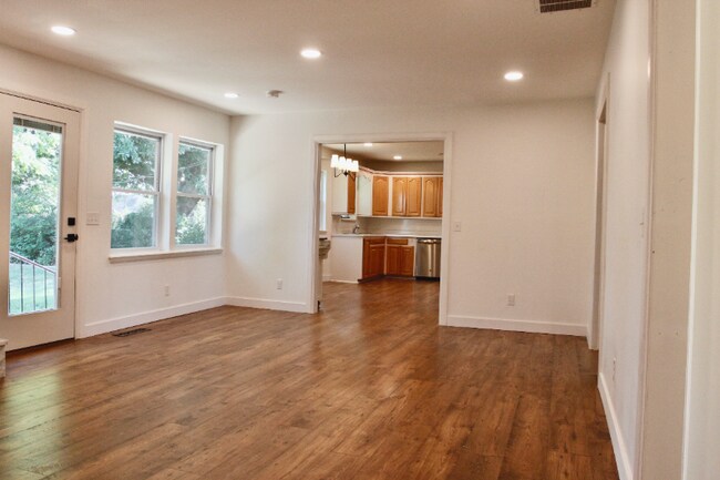 Building Photo - 3416 NW 42nd St