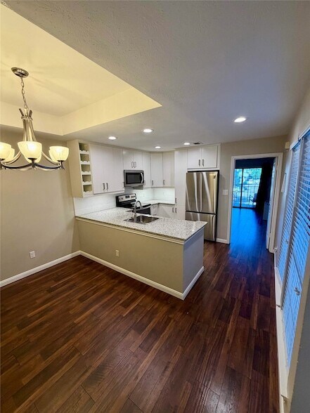 Foto del edificio - 5100 Verde Valley Ln