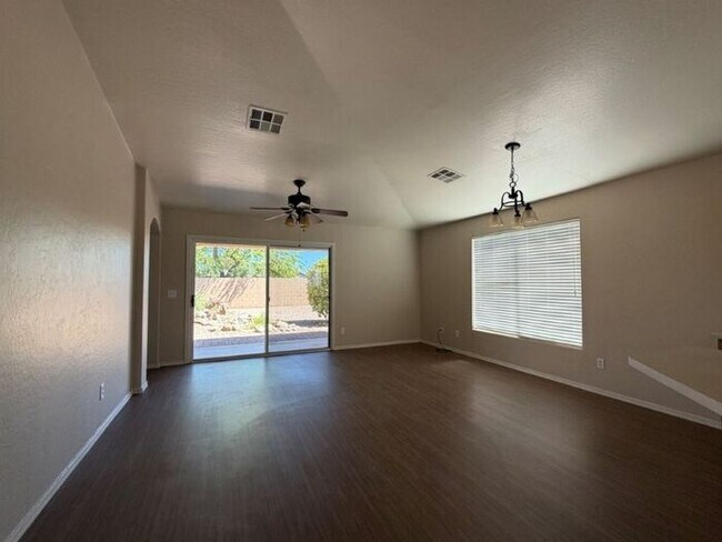 Building Photo - 14838 W Shaw Butte Dr