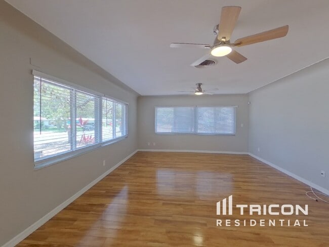 Building Photo - 10719 Cherokee Dr