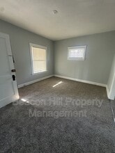 Building Photo - 3585 E 129th St