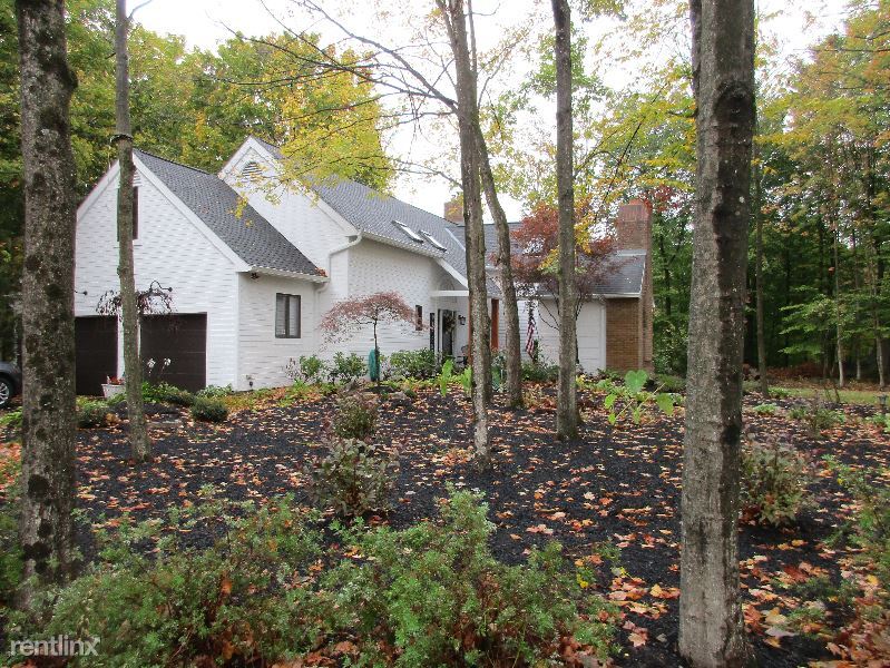 3 br, 3.5 bath House 4791 Cascade Dr. House Rental in Powell, OH