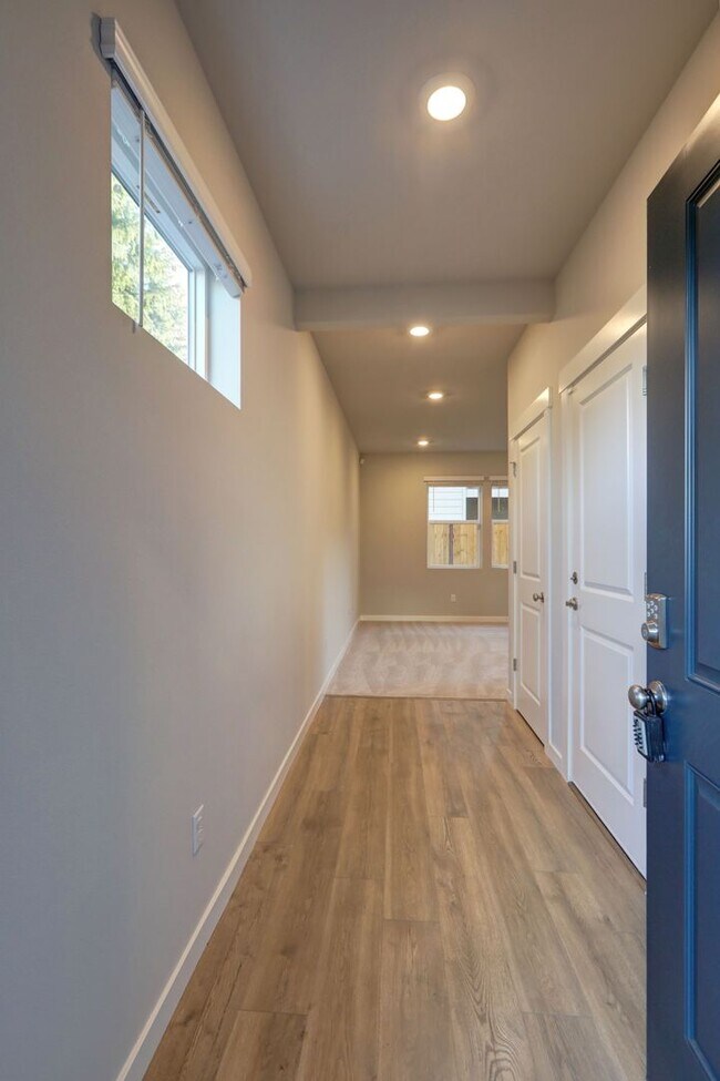 Foto del edificio - Beautiful 4bd, 3.25ba Home Available in Great Community!