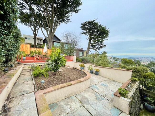 Foto del edificio - 2BD/2BA Bright and Elegant Home in Desirab...