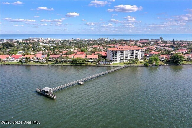 Foto del edificio - 3220 River Villa Way