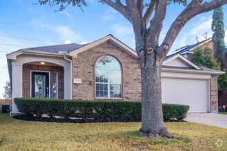 Building Photo - 7543 Summer Dale Dr