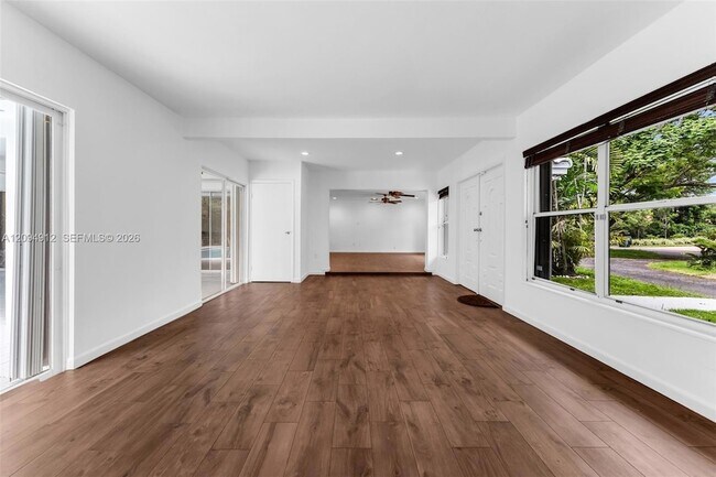 Foto del edificio - 11890 SW 72nd Pl