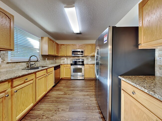 Foto del edificio - 516 Holiday Dr