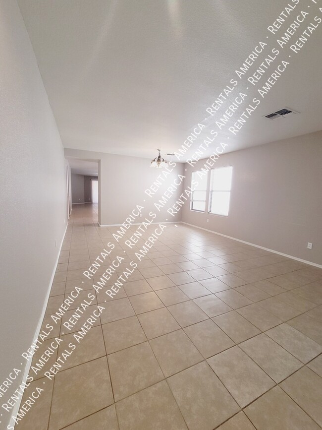 Building Photo - 776 E Cowboy Cove Trail
