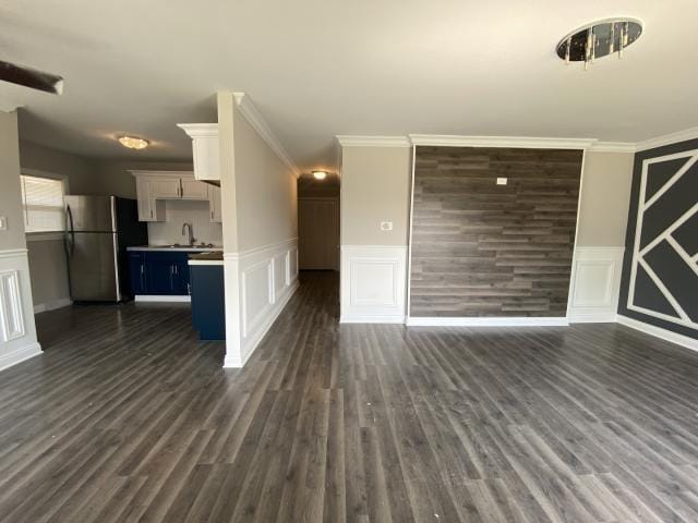 Building Photo - 4 bedroom in Phoenix IL 60426