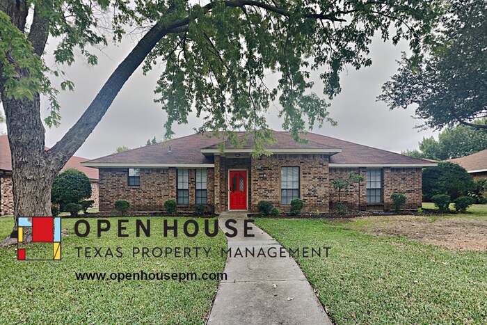 Primary Photo - 2200 Covered Wagon Dr, Plano