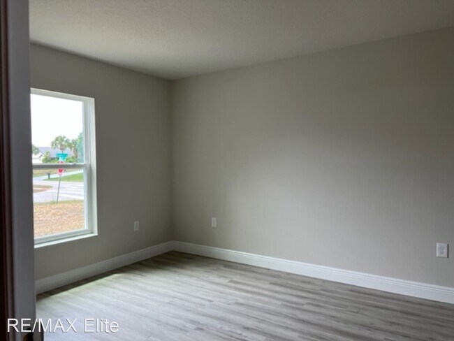 Building Photo - 4 br, 2 bath House - 369 Harvey Ave
