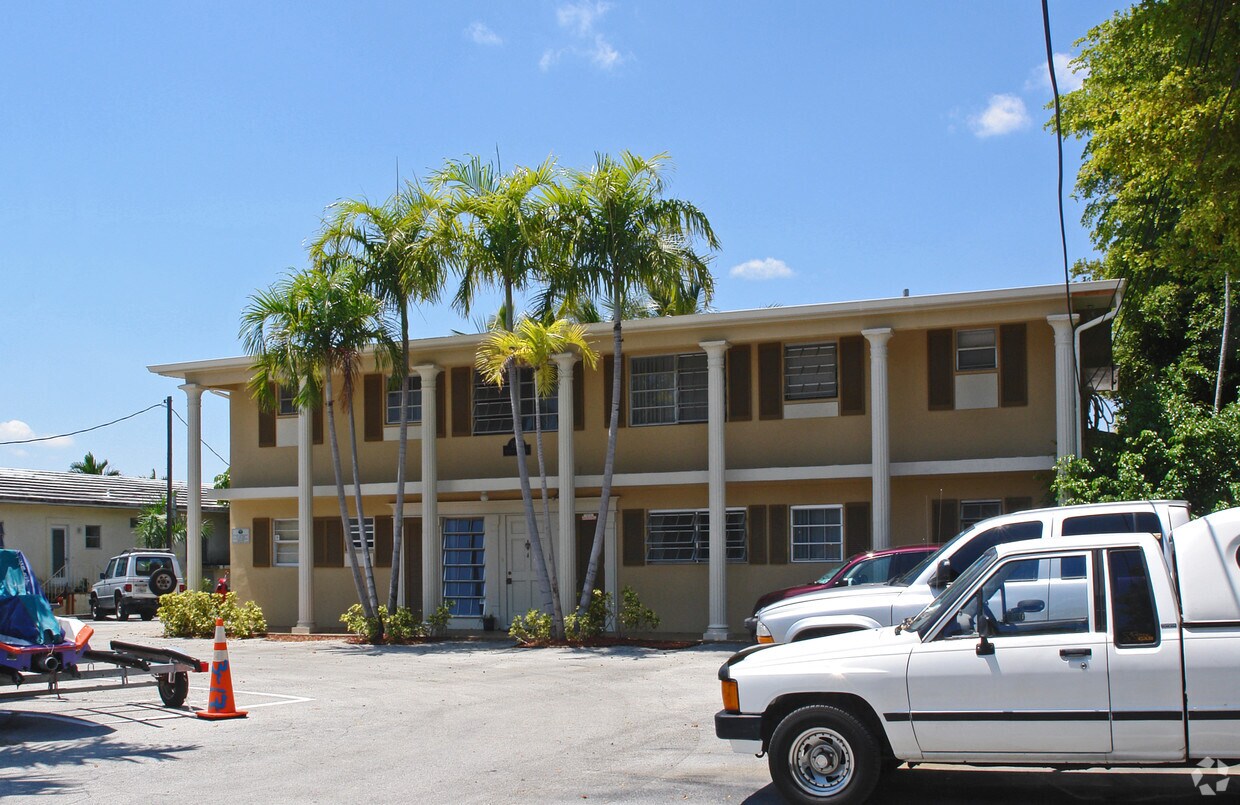 Foto del edificio - Middle River Apartments