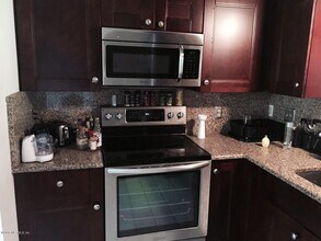 Building Photo - 7703 Las Palmas Way