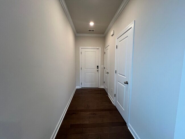 Foto del edificio - 3840 Backwater St