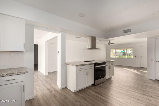 Building Photo - 17011 N 130th Ave