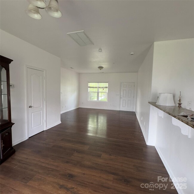 Foto del edificio - 9013 Maidenhair Ct