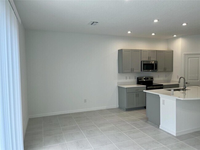 Foto del edificio - 34142 Polacca Ln