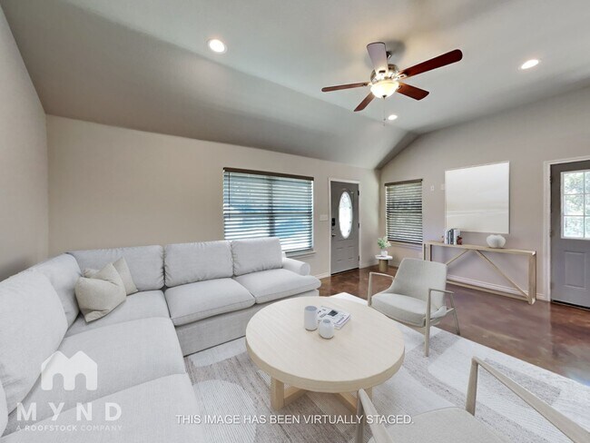 Foto del edificio - 2714 San Gabriel Dr