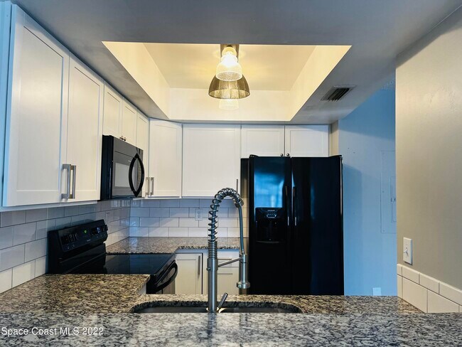 Foto del edificio - 3005 Sir Hamilton Cir