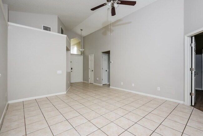 Foto del edificio - 2845 Oak Shore Rd