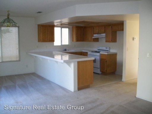 Building Photo - 1417 Desert Hills Dr