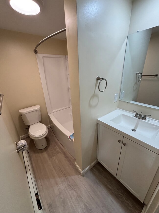 Photo - Tower Hill Landings Apartments