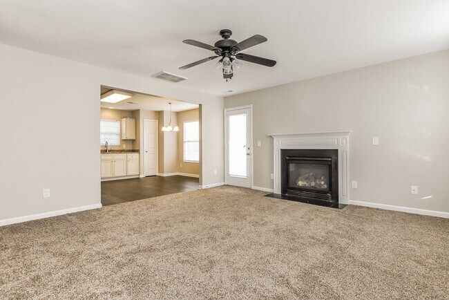 Building Photo - 3715 Horseshoe Farm St