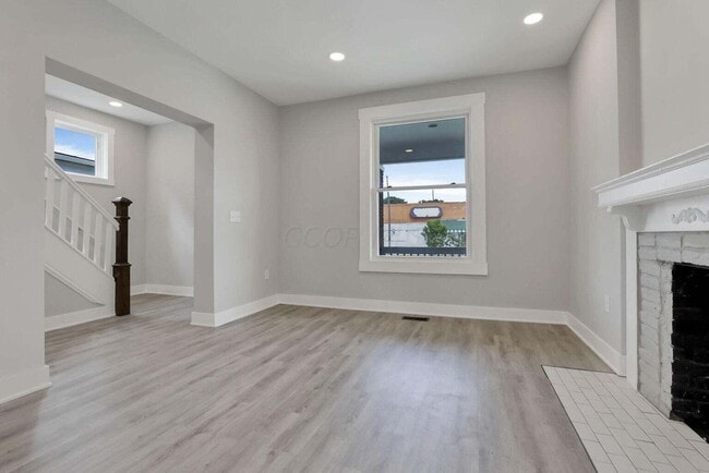 Foto del edificio - 1779 Parsons Ave