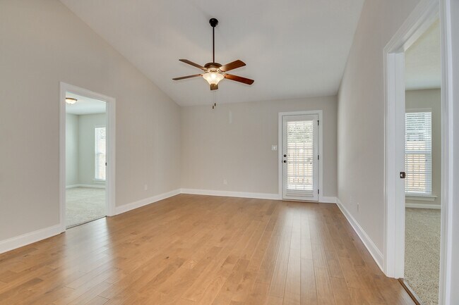 Building Photo - 1104 Wildlife Cir
