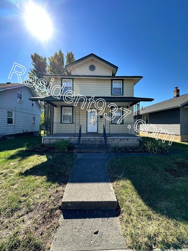 Building Photo - 910 Chelsea Ave