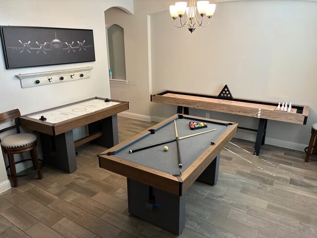 Foto del edificio - 18919 Pointers Creek Ln