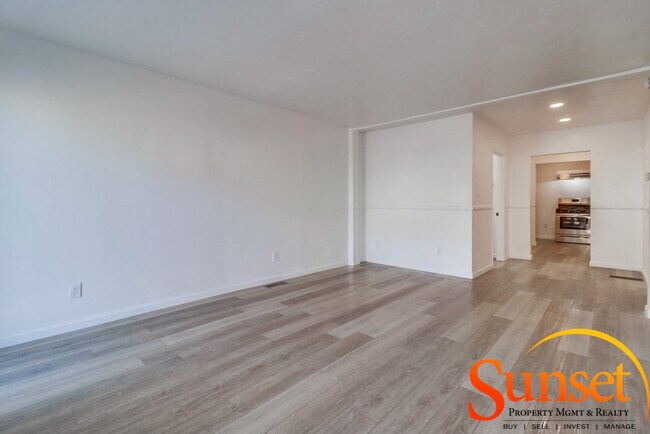 Foto del edificio - 327 Laurel St