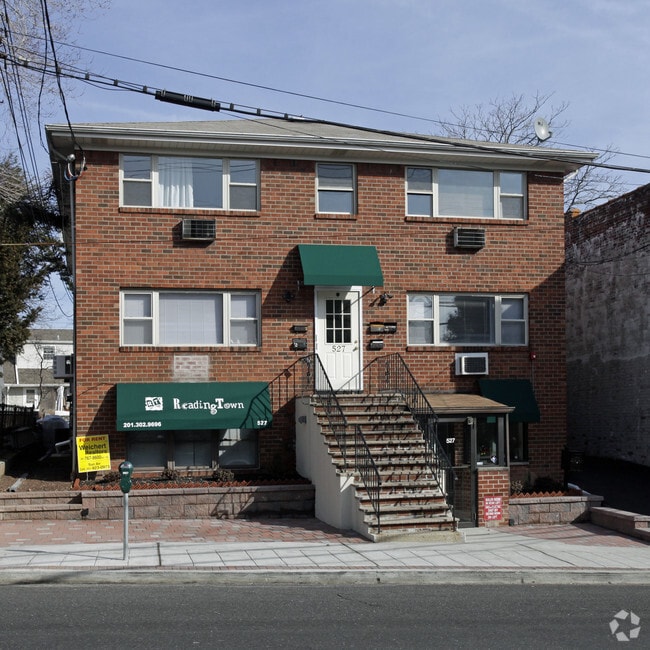 527 Main St, Fort Lee, NJ 07024 Apartments Fort Lee, NJ