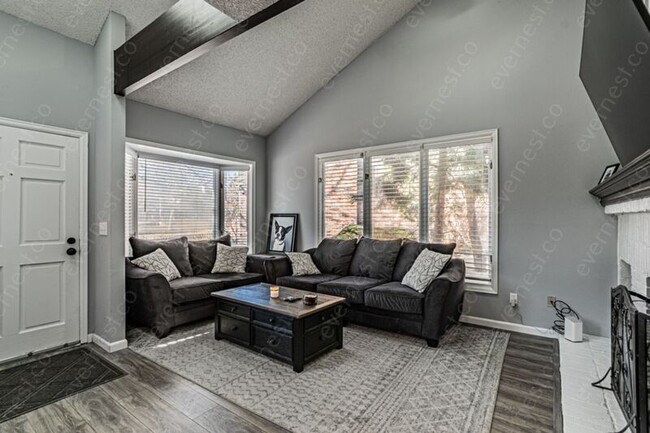 Foto del edificio - 4247 S Granby Ct