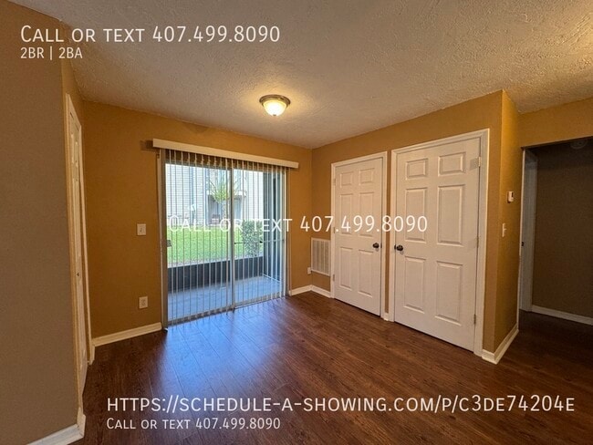 Foto del edificio - 954 Forest Ridge Ct
