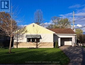 Building Photo - 2243 Hillary Ave