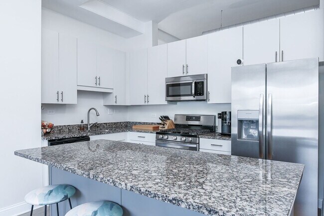 Foto del edificio - 3125 W Fullerton Ave
