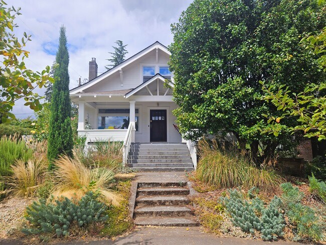 Foto del edificio - 5805 NE 30th Ave