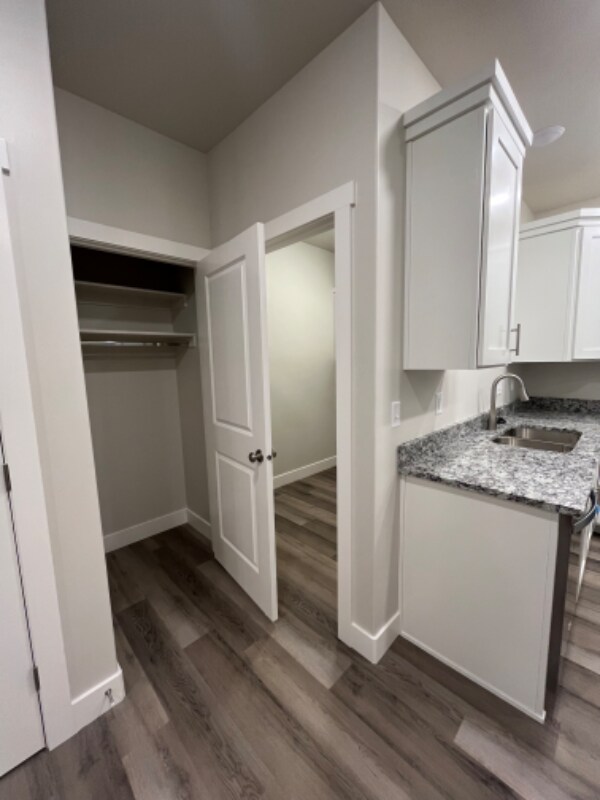 Building Photo - 144 W 1575 N