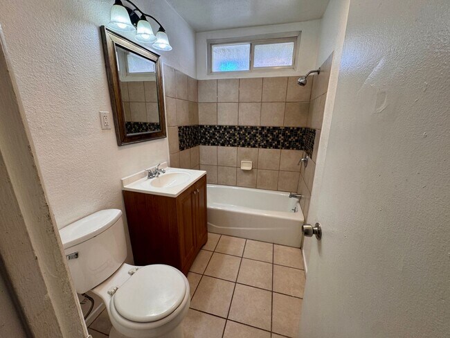 Foto del edificio - 205-205 Valley View Dr