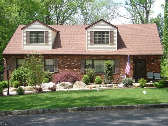 Building Photo - 31 N Baums Ct